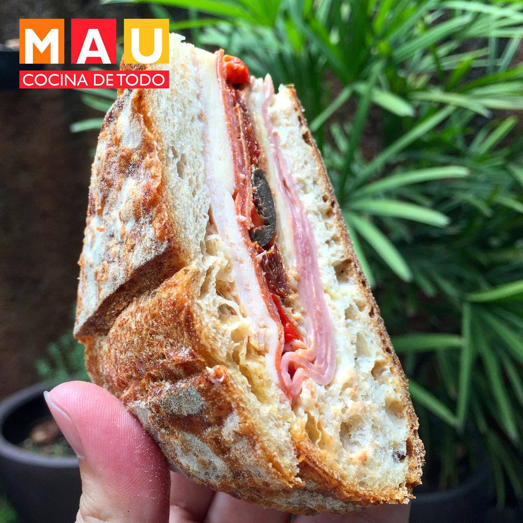 Muffaletta (Sandwich Italiano)