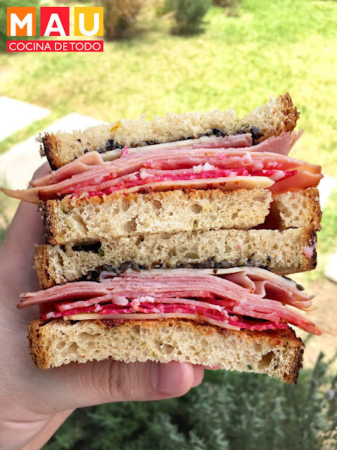 Panini Italiano con Tapenade de Aceitunas Negras