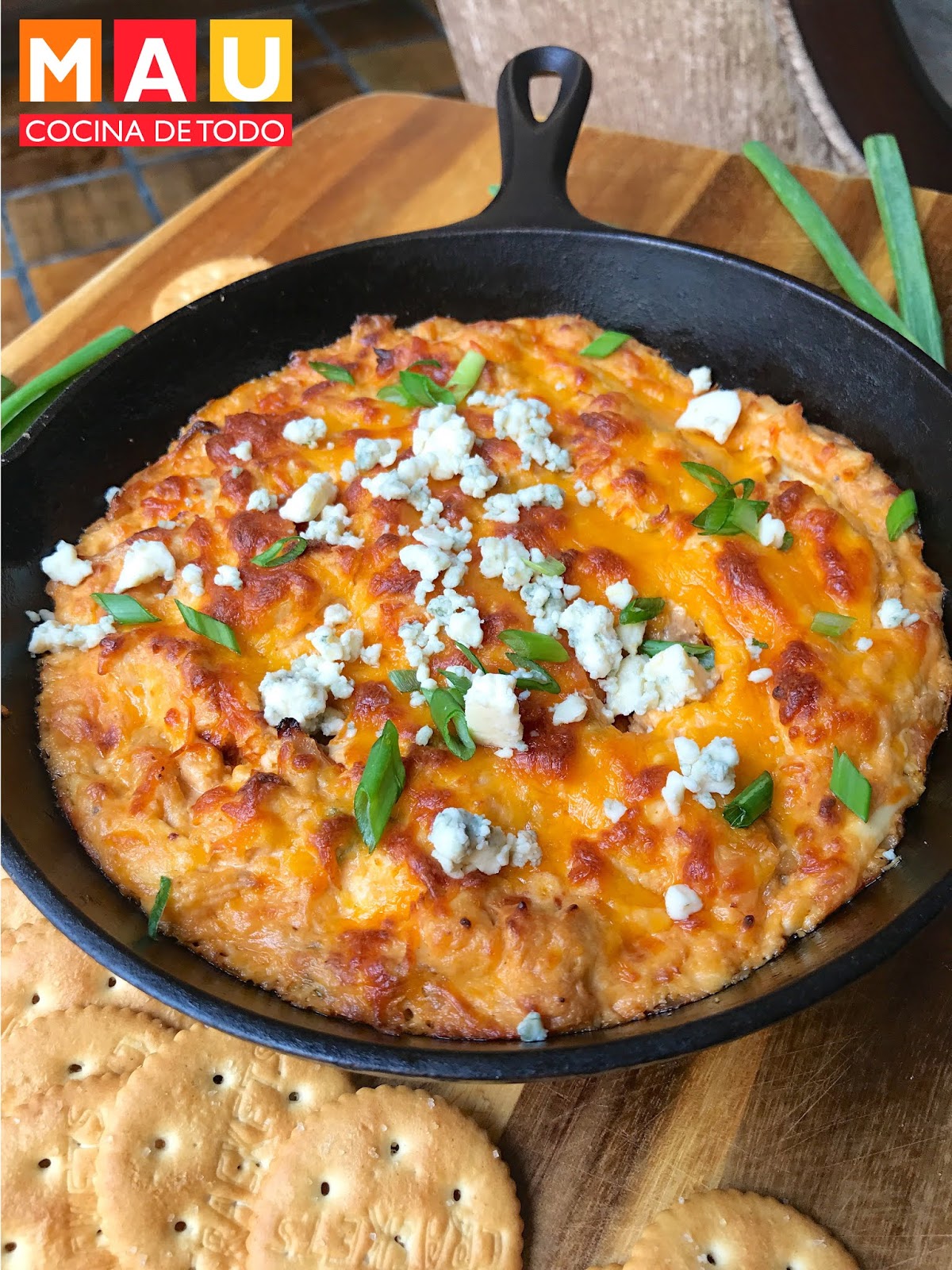 Dip de Pollo Buffalo (Buffalo Chicken Dip)