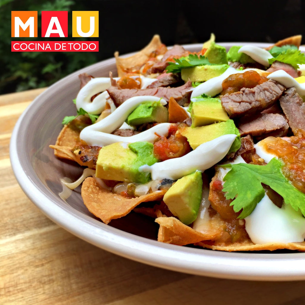 Chilaquiles Regios (Chilaquiles con carne asada)