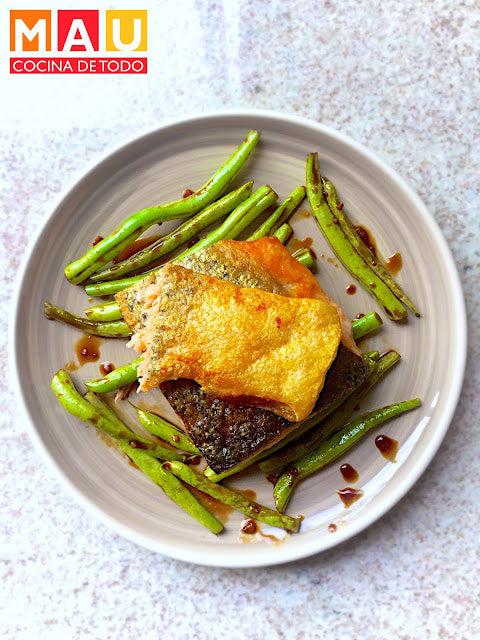 Salmón con Salsa de Naranja y Soya